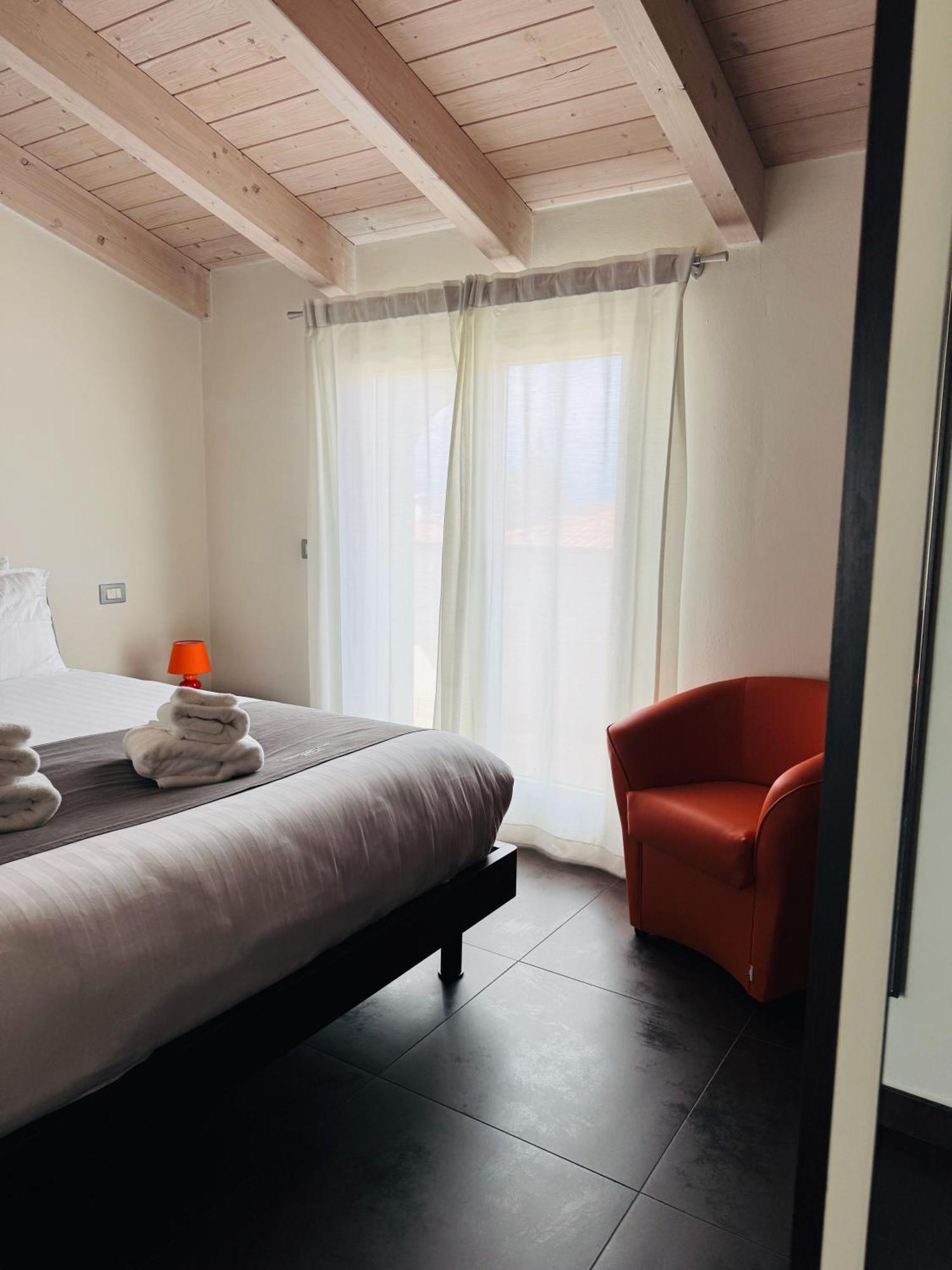 Residence Del Lago Ντεζεντσάνο ντελ Γκάρντα Εξωτερικό φωτογραφία
